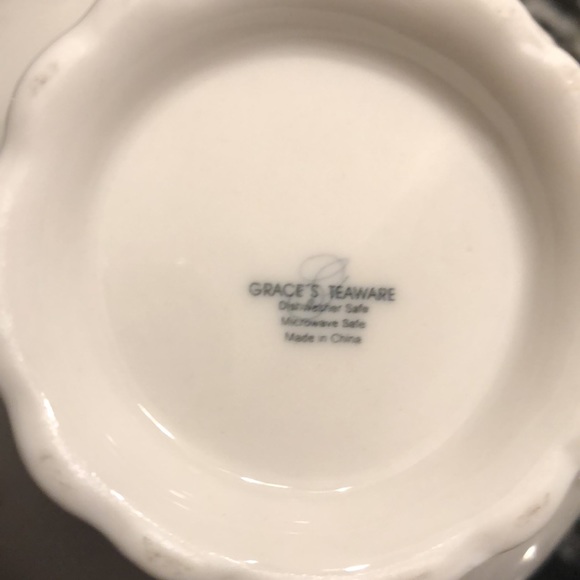 Gorgeous Grace's Teaware Creamer Ribbed vines & flowers White Ivory - Picture 5 of 7